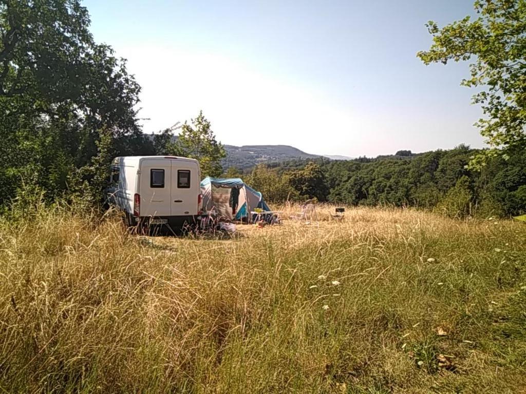 Camping La Foret Du Morvan Larochemillay Exteriör bild